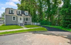 5 Monument Avenue, Hamilton, NJ 08619