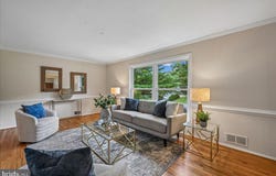 8807 BELLS MILL RD, POTOMAC, MD 20854
