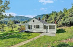 8031 Bent Mountain Rd, Roanoke, VA 24018