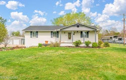 7112 Weaver Rd, Powell, TN 37849