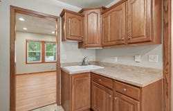 1430 Hawthorne Avenue, Waterloo, IA 50703