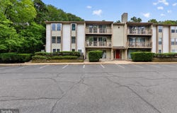 33 SEQUOIA Court, MARLTON, NJ 08053