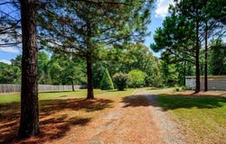 156 River Ln, Mena, AR 71953