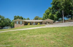 8023 Conner Rd, Powell, TN 37849