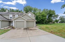 6066 NE Moonstone Drive, Lee's Summit, MO 64064