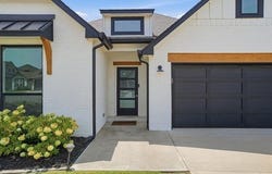 2124 E 138th Place S, Bixby, OK 74008