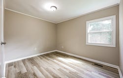 105 Short Street, Laurens, SC 29360