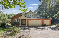 7511 Ingham Lane, Godfrey, IL 62035
