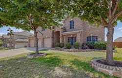 914 Hidden Lakes Drive, Cedar Hill, TX 75104