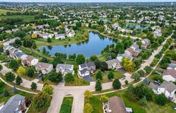 3960 Georgetown Cir, Algonquin, IL 60102