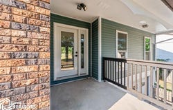 1109 W Van Buren, Centerville, IA 52544