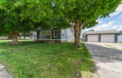 610 Fruitt Avenue, McCallsburg, IA 50154
