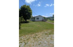 9992 Tinsley Ln, Bent Mountain, VA 24059