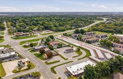 2641 S Hub Drive, Independence, MO 64055