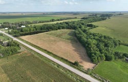 Arlington Street, Aredale, IA 50605