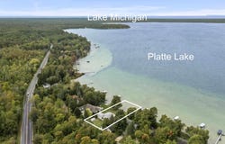 6910 Carter Road, Beulah, MI 49617