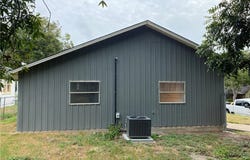 121 E 15th Street, Shiner, TX 77984