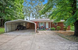1308 E Stagecoach Trail, Lawndale, NC 28090