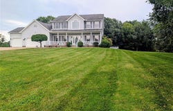 376 Foxbury Drive SW, Carrollton, OH 44615