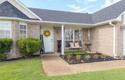 605 Apple Valley DR, Fort Smith, AR 72908
