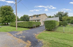 5542 Thrush Avenue, Decatur, IL 62521