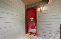8015 Cedar Glen Drive, Charlotte, NC 28212