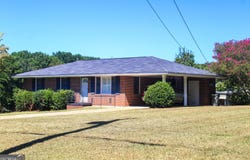 126 N Chilton Crescent, Lagrange, GA 30240