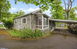 513 EGGERTS CROSSING Road, TRENTON, NJ 08638