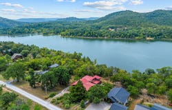 29121 Station Lane, Eagle Rock, MO 65641