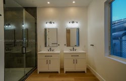 112 NW 24th Ct, Miami, FL 33125