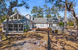 1314 NE First Ave, Steinhatchee, FL 32359