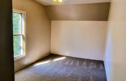 412 E 2nd Ave, Redfield, SD 57469