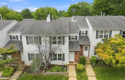 60 Hickory Court, Jamesburg, NJ 08831
