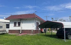 Berry Street, Hamilton, MO 64644