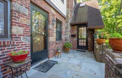 3 Walworth Terrace, White Plains, NY 10606