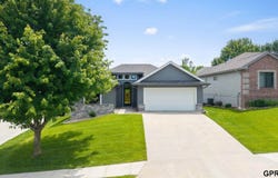 15463 Ogden Circle, Omaha, NE 68116