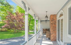 11 Lower Cross Road, Saddle River, NJ 07458