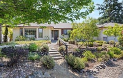 2406 Senate Way, Medford, OR 97504