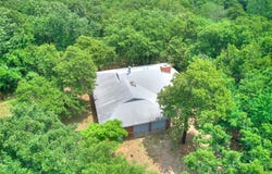 2 Lakewood Drive, McLoud, OK 74851