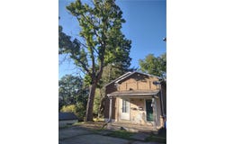731 731.5 E Main St, New Castle, PA 16101
