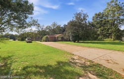 12231 Shorecrest Road, Biloxi, MS 39532