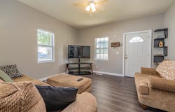 1327 Myra St, Moberly, MO 65270