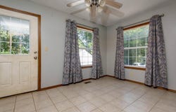 2057 N Douglas Avenue, Springfield, MO 65803