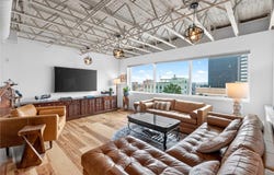 901 N Upper Broadway Street, Corpus Christi, TX 78401