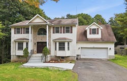 49 Seneca Road, Mount Pocono, PA 18344