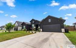 208 BROOKS CIRCLE N, LA FERIA, TX 78559