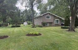 29W313 Ray Avenue, West Chicago, IL 60185