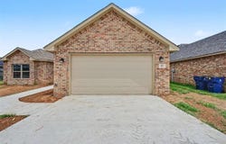 437 NW Sandstone Ave, Cache, OK 73527