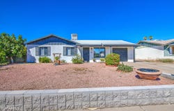 4230 W KALER Drive, Phoenix, AZ 85051