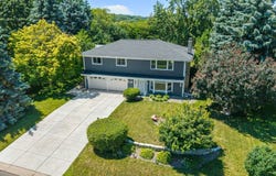 13000 James Avenue S, Burnsville, MN 55337